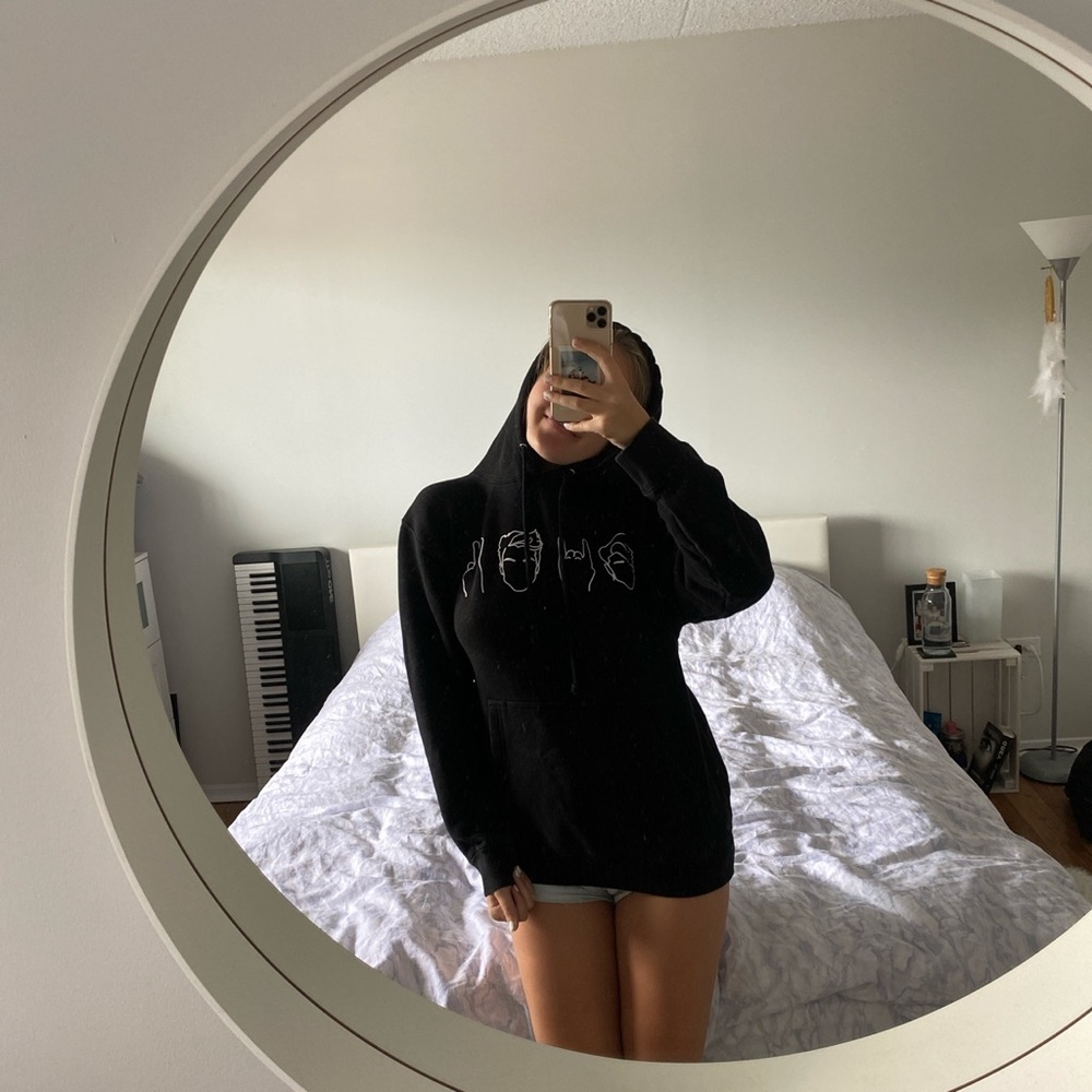 black hoodie!!